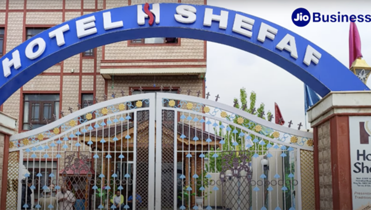 JioBusiness enables Hotel Shefaf to shine JioBusiness enables Hotel Shefaf to shine